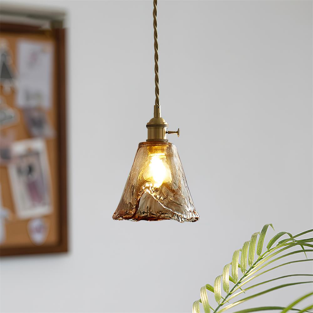 Amberlyn vintage-pendellampe i ravfarvet glas — E26-fatning, dæmpbar