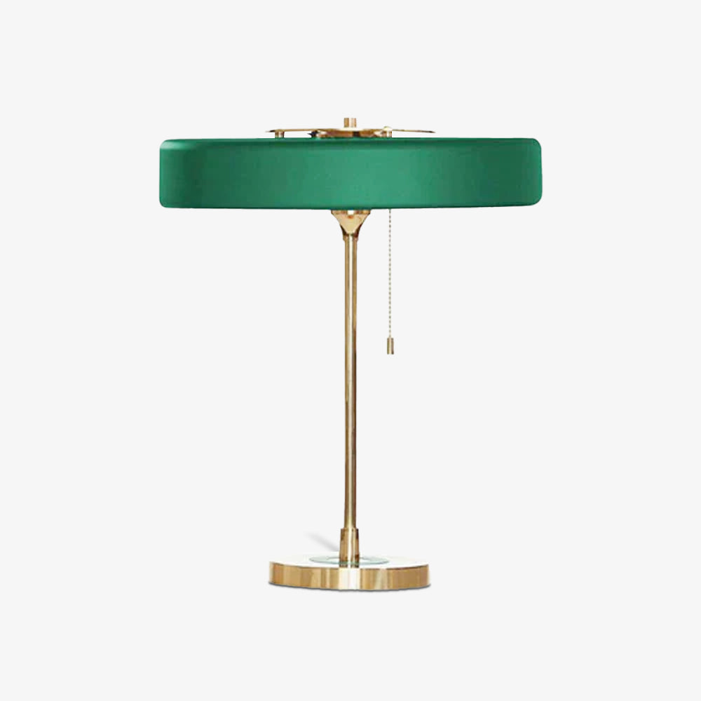 Stolní lampa Revolve — vypínač na tahací řetízek