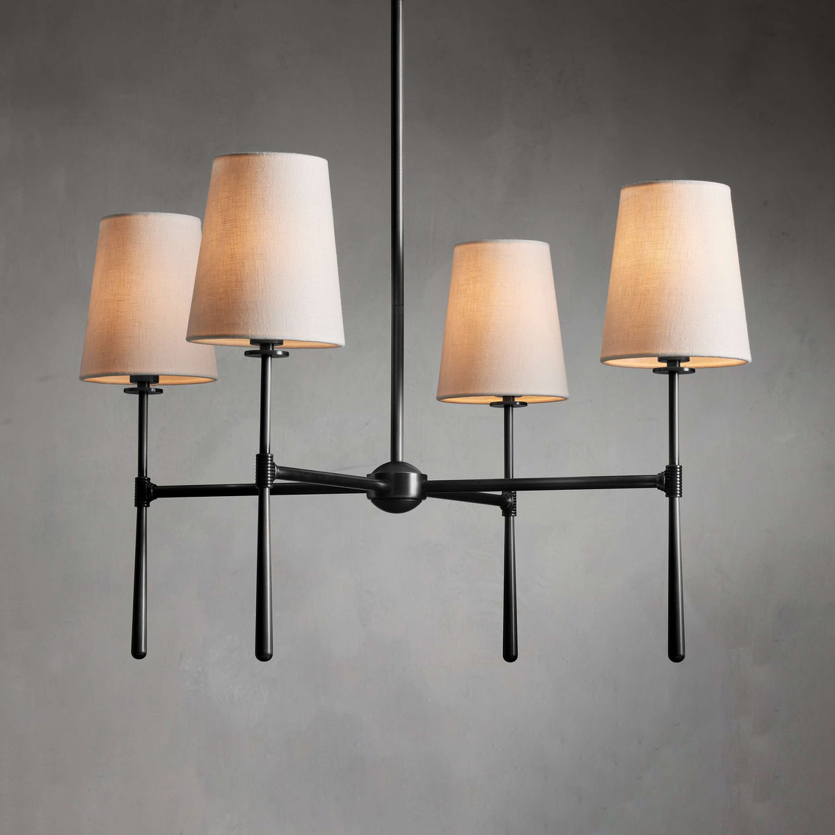 Valea ljuskronhuvud 4/6 - avsmalnande pendellampa i midcentury-stil