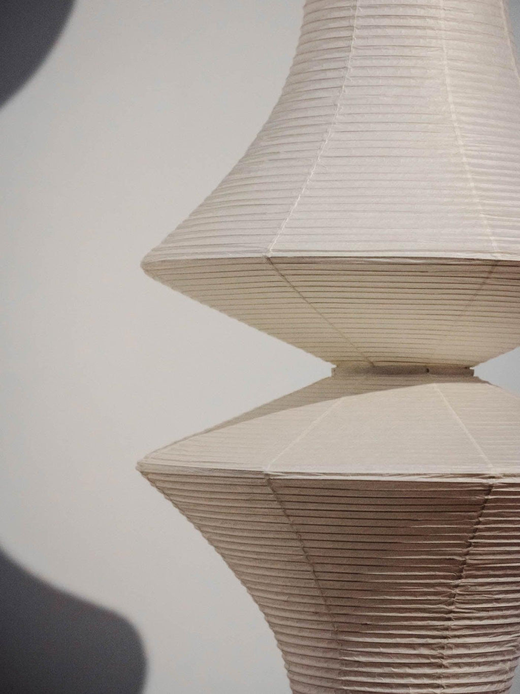مصباح Washi Paper E المعلق — مصنوع يدويًا، بمقاسات متعددة