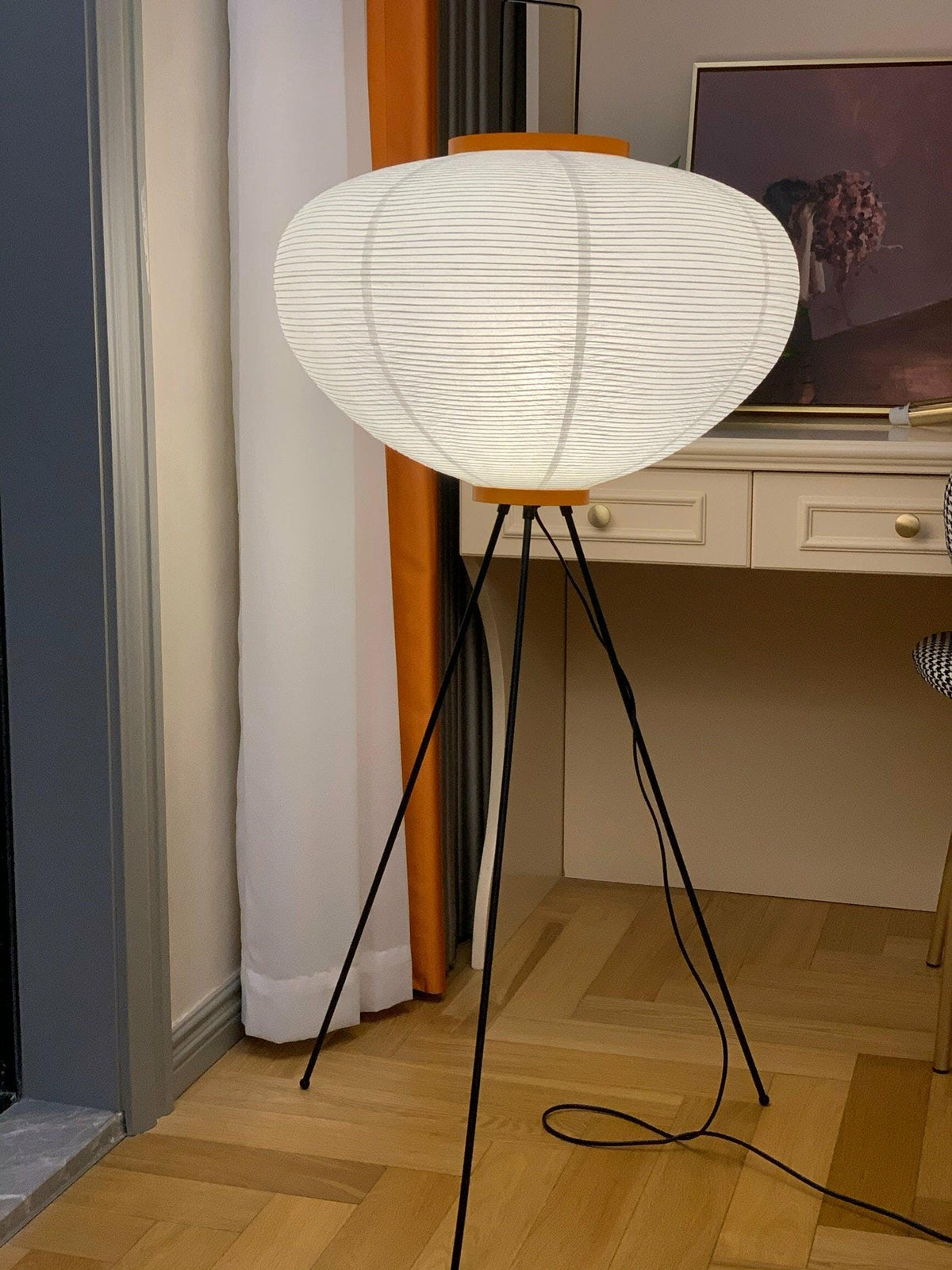 Traditionel gulvlampe i rispapir