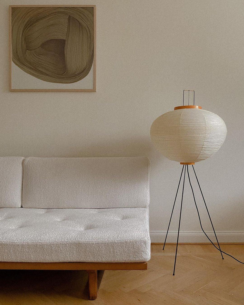 Traditionel gulvlampe i rispapir