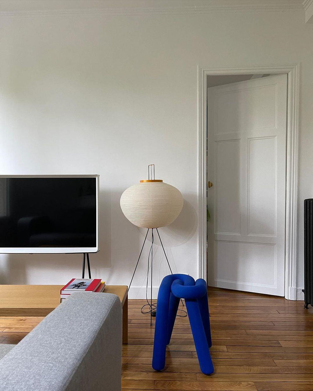 Traditionel gulvlampe i rispapir