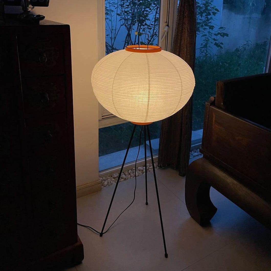 NovaLume Rispapir Gulvlampe Minimalistisk Design Tidløs Varme