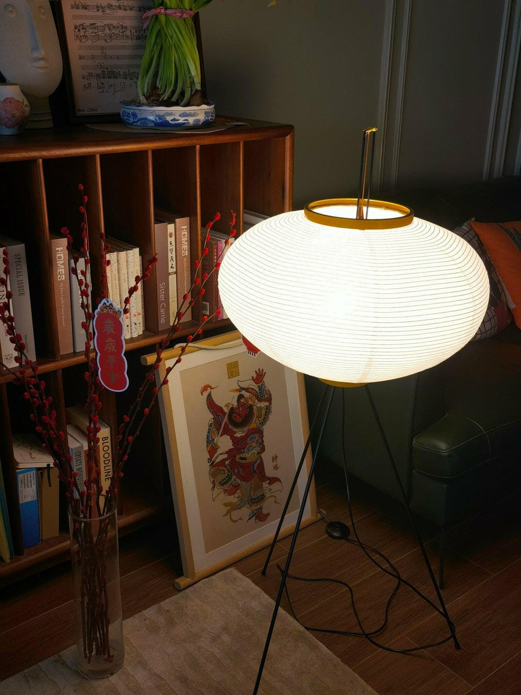 Traditionel gulvlampe i rispapir
