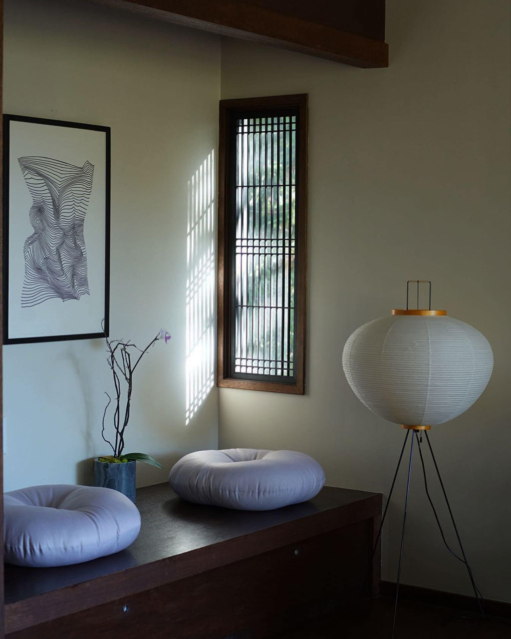 Traditionel gulvlampe i rispapir