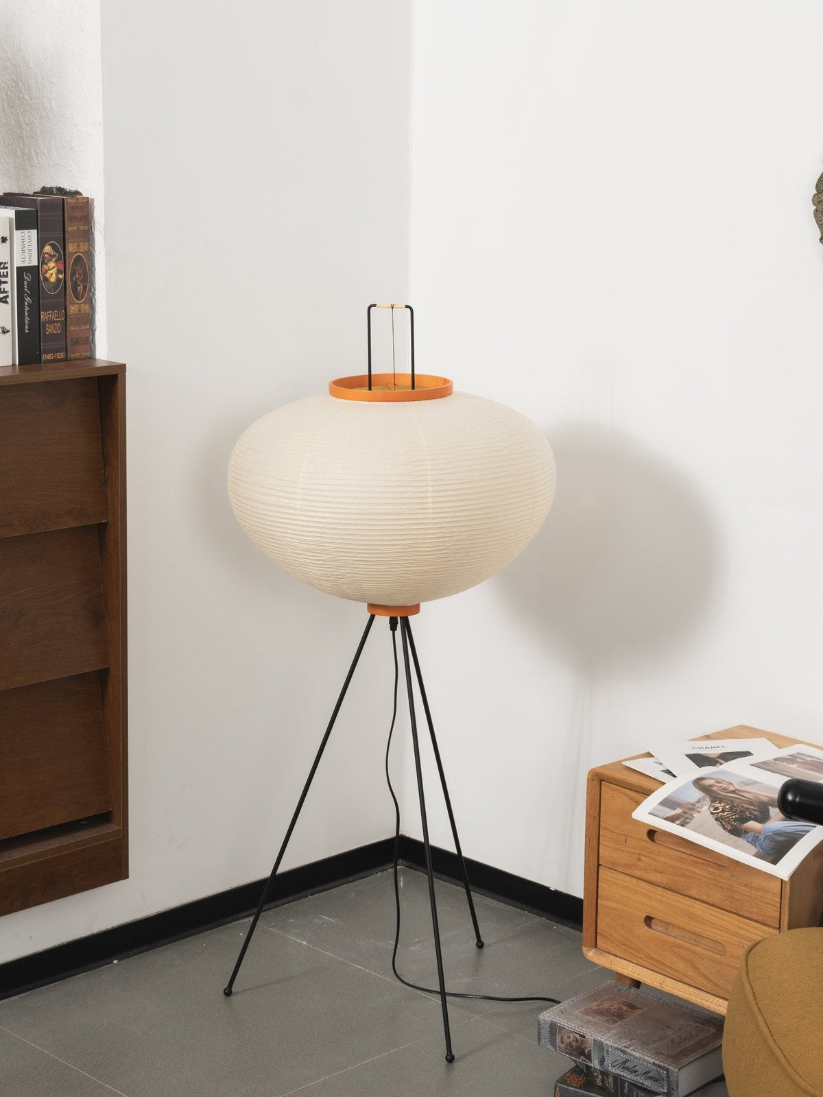 Traditionel gulvlampe i rispapir