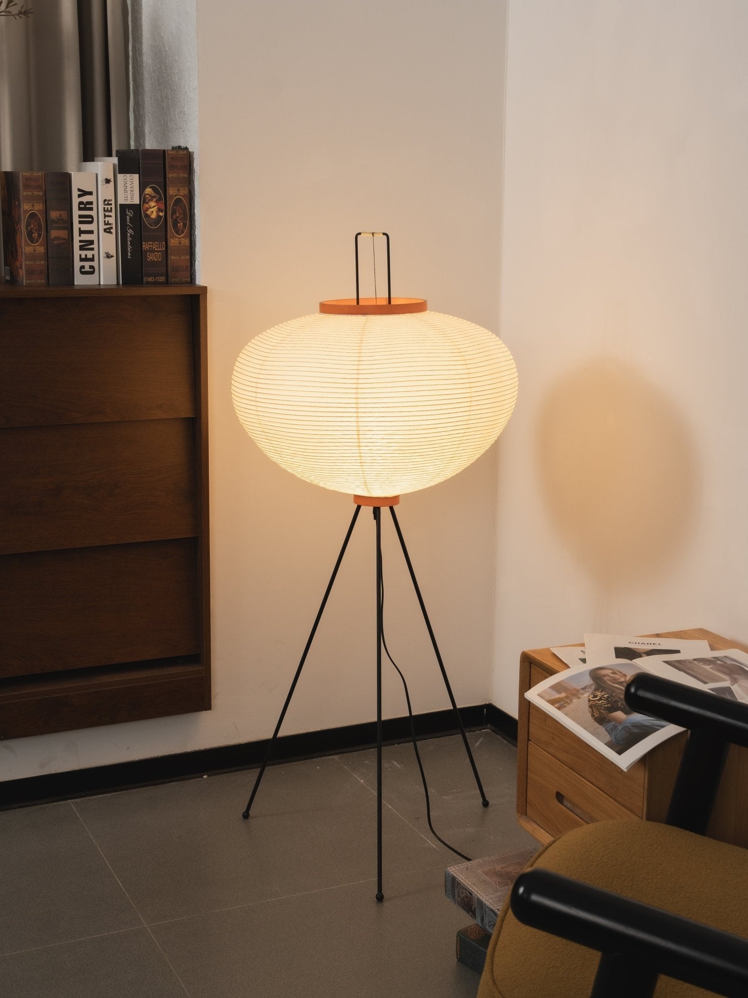 Traditionel gulvlampe i rispapir