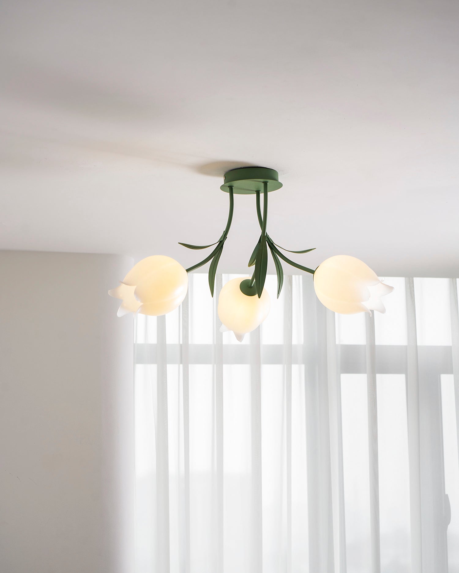 Ricko VKL-1007 Lily Flower Ceiling Light