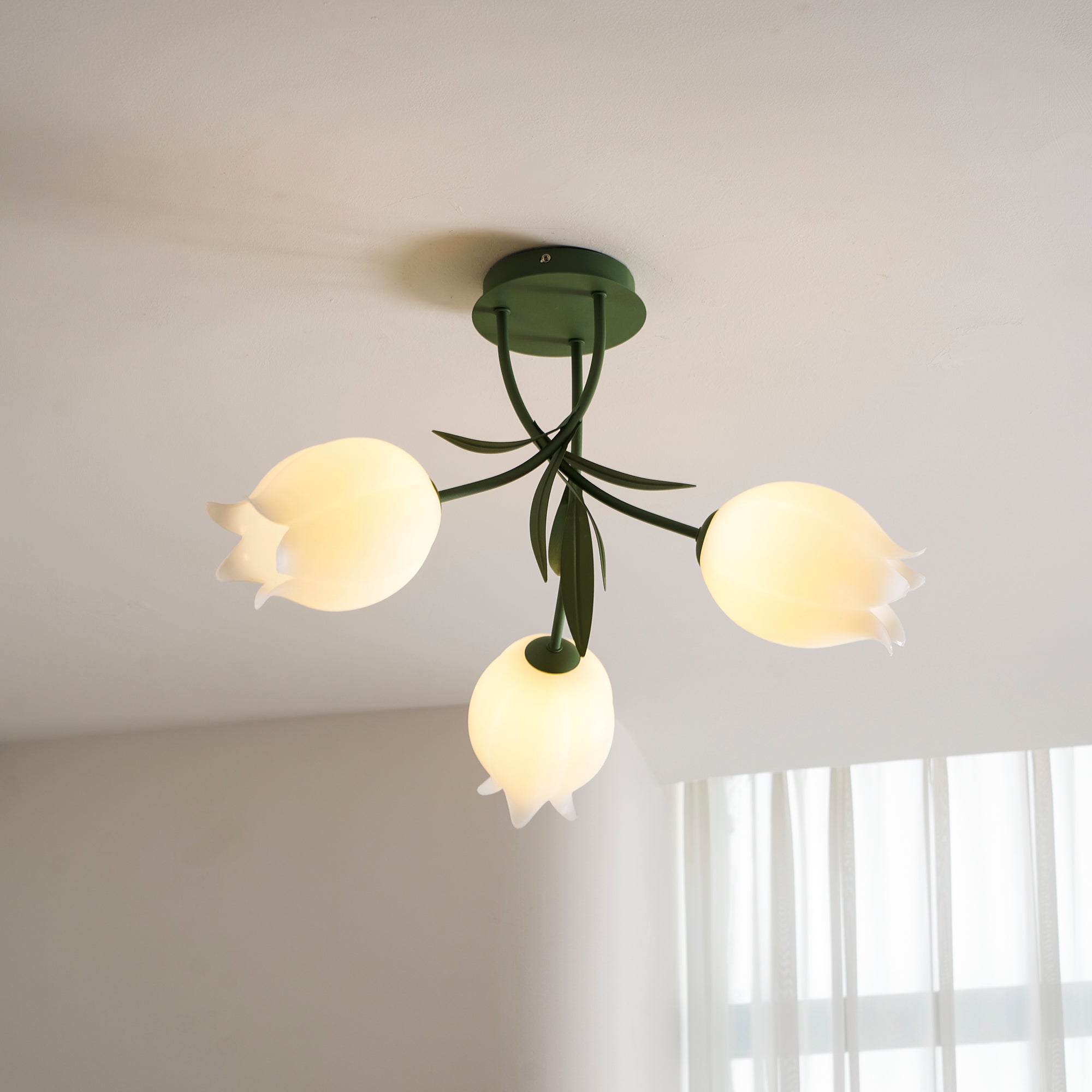 Ricko VKL-1007 Lily Flower Ceiling Light