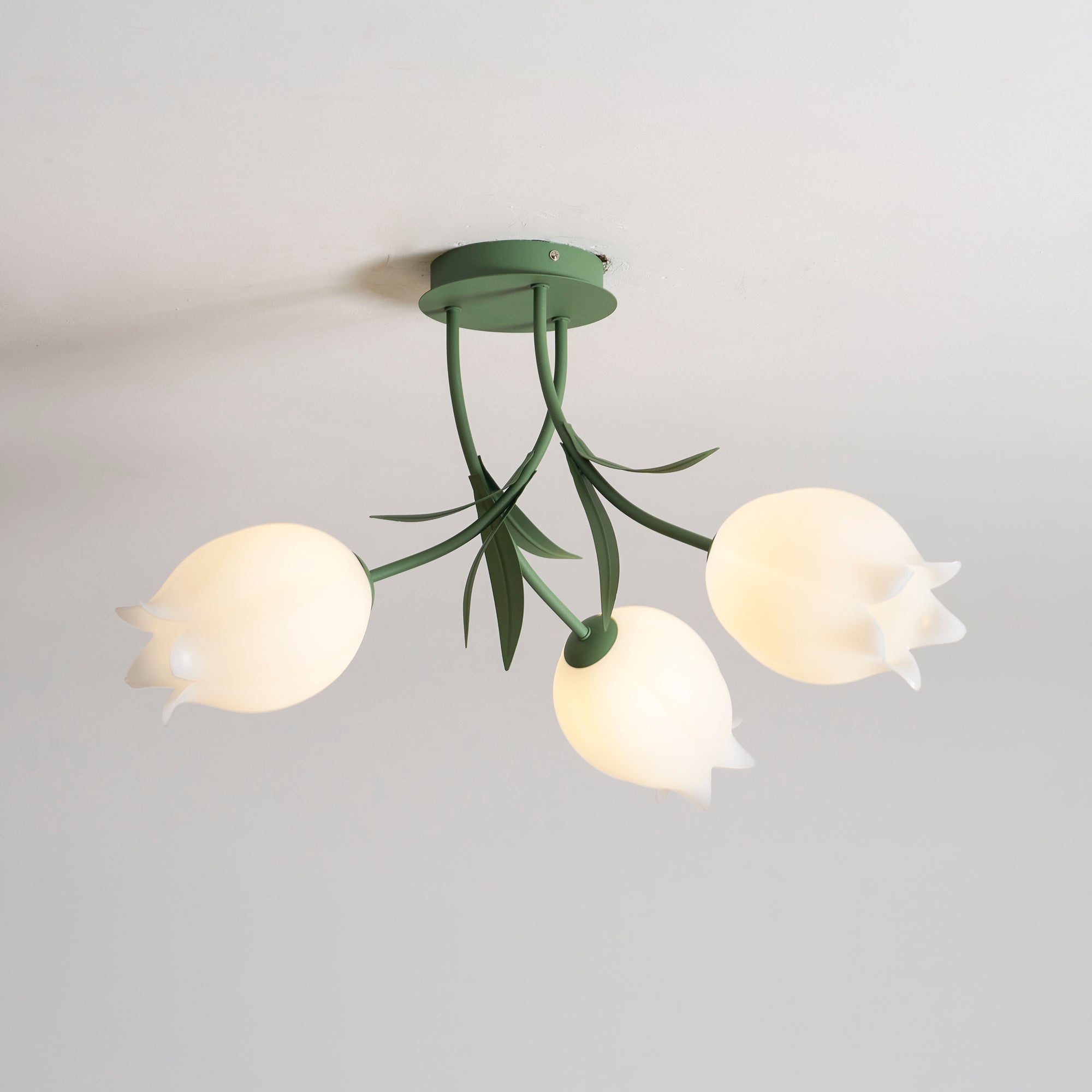 Ricko VKL-1007 Lily Flower Ceiling Light
