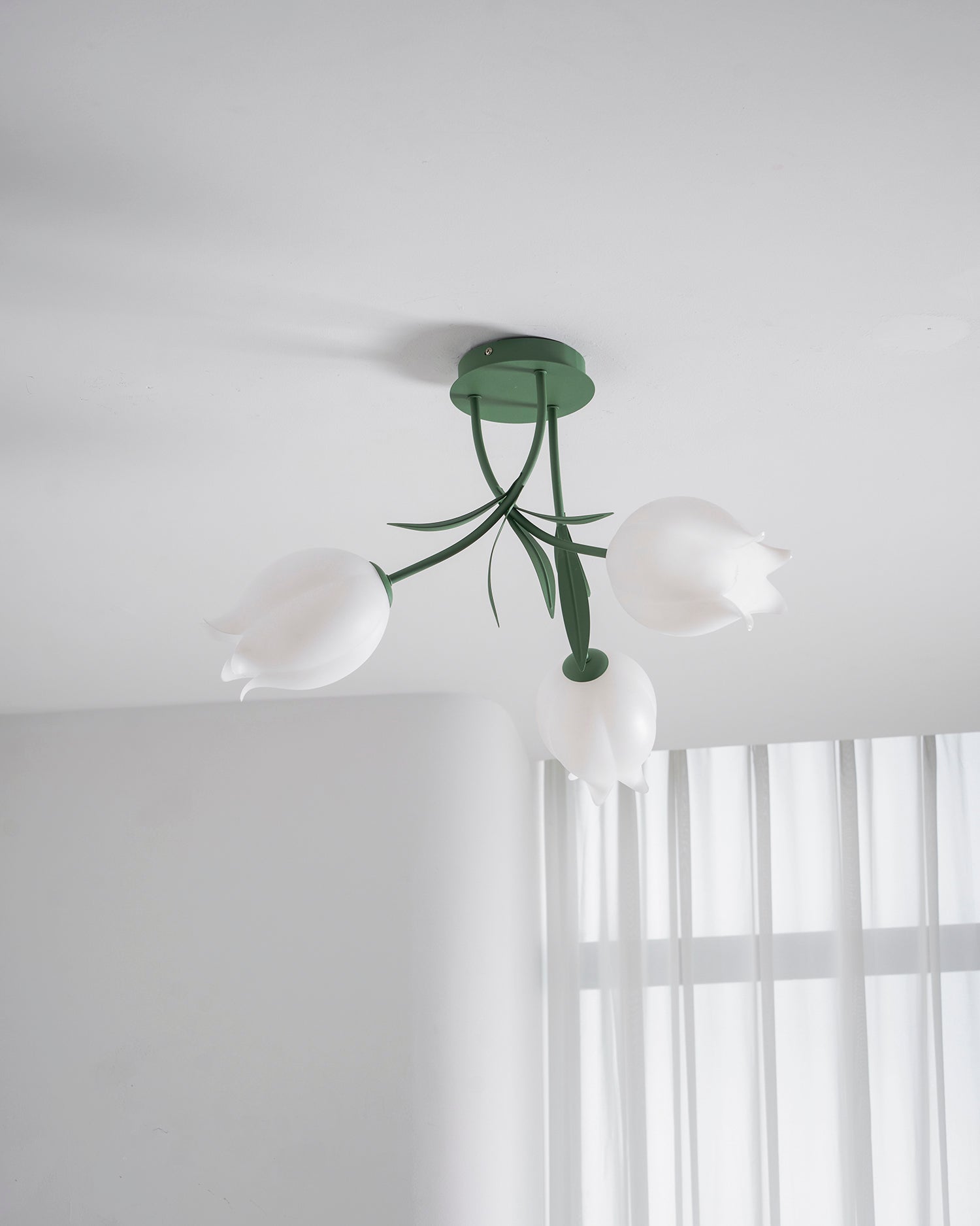 Ricko VKL-1007 Lily Flower Ceiling Light