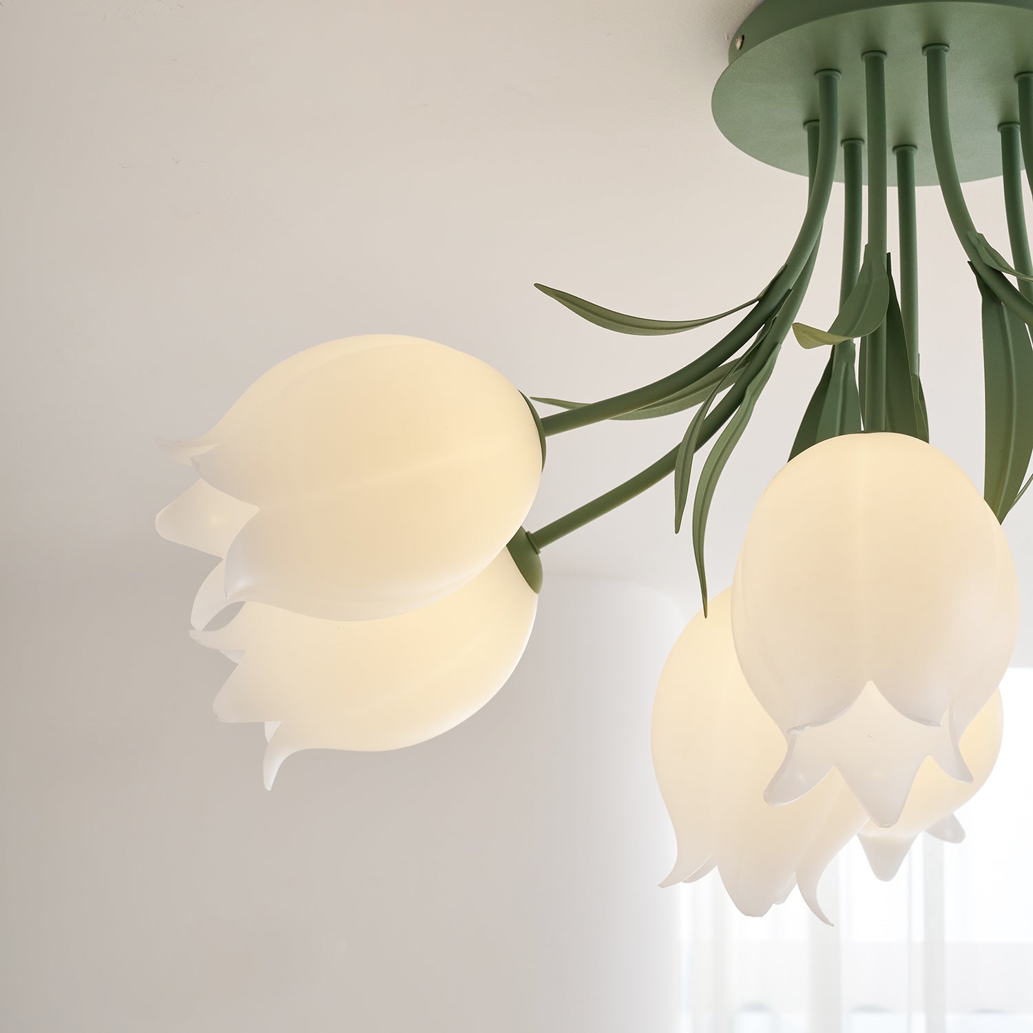 Ricko VKL-1007 Lily Flower Ceiling Light