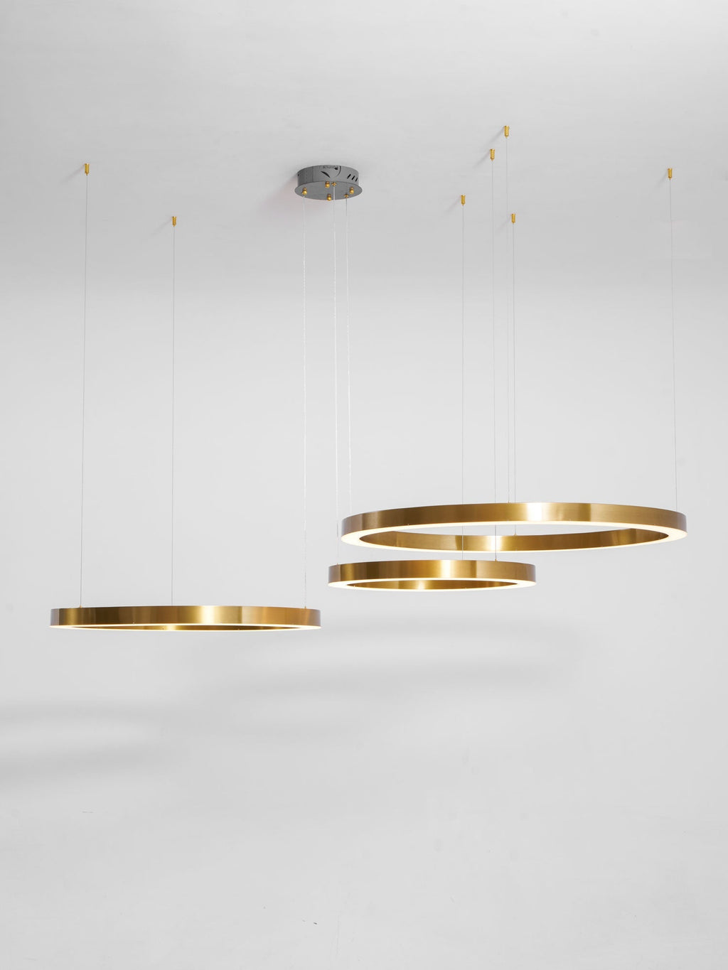 مصباح معلق دائري LED بتصميم سلس
