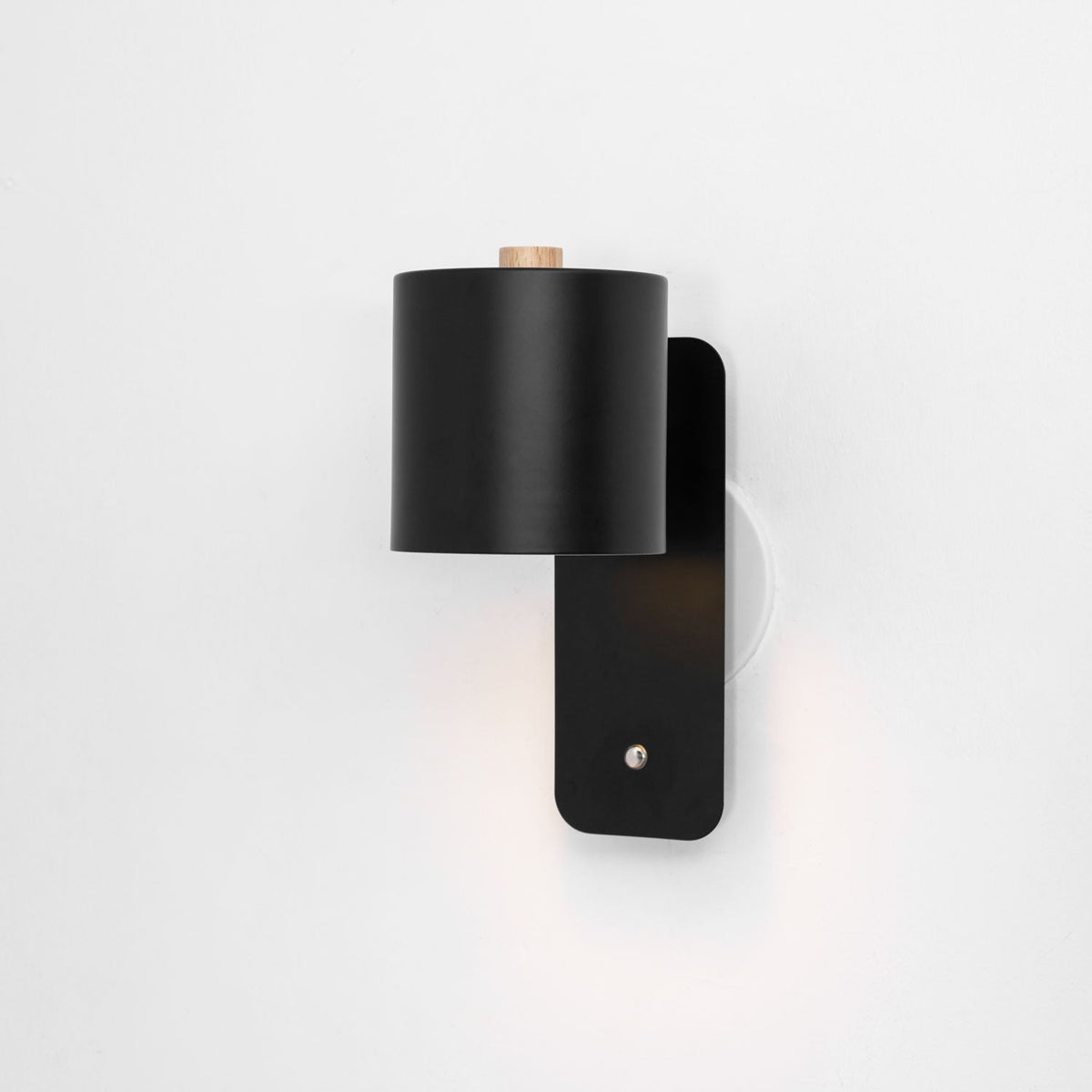 Drejelig cylindrisk væglampe — USB-C-genopladelig, 350° rotation, berøringsdæmpning