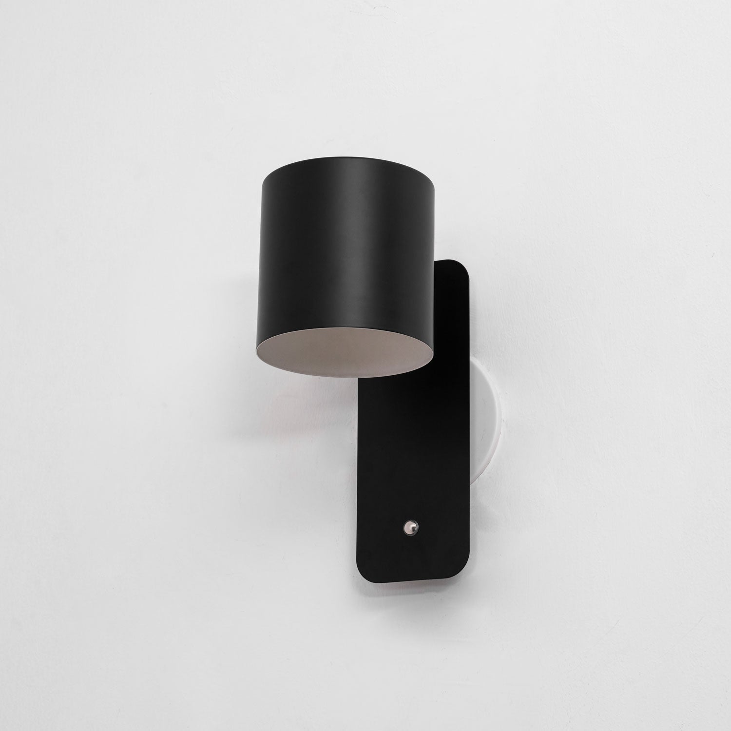 Drejelig cylindrisk væglampe — USB-C-genopladelig, 350° rotation, berøringsdæmpning
