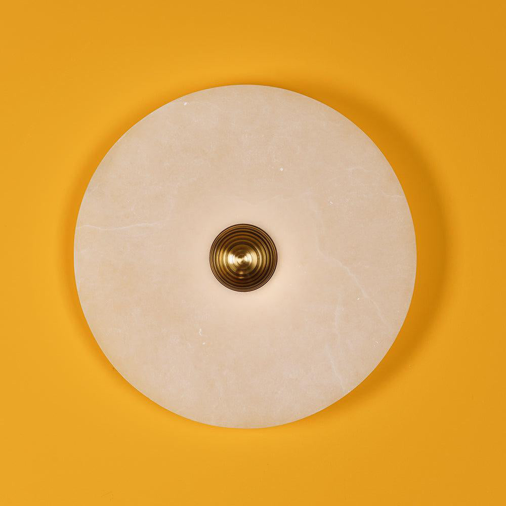Applique murale ronde en albâtre cannelé — support en laiton, diamètre de 20 à 35 cm