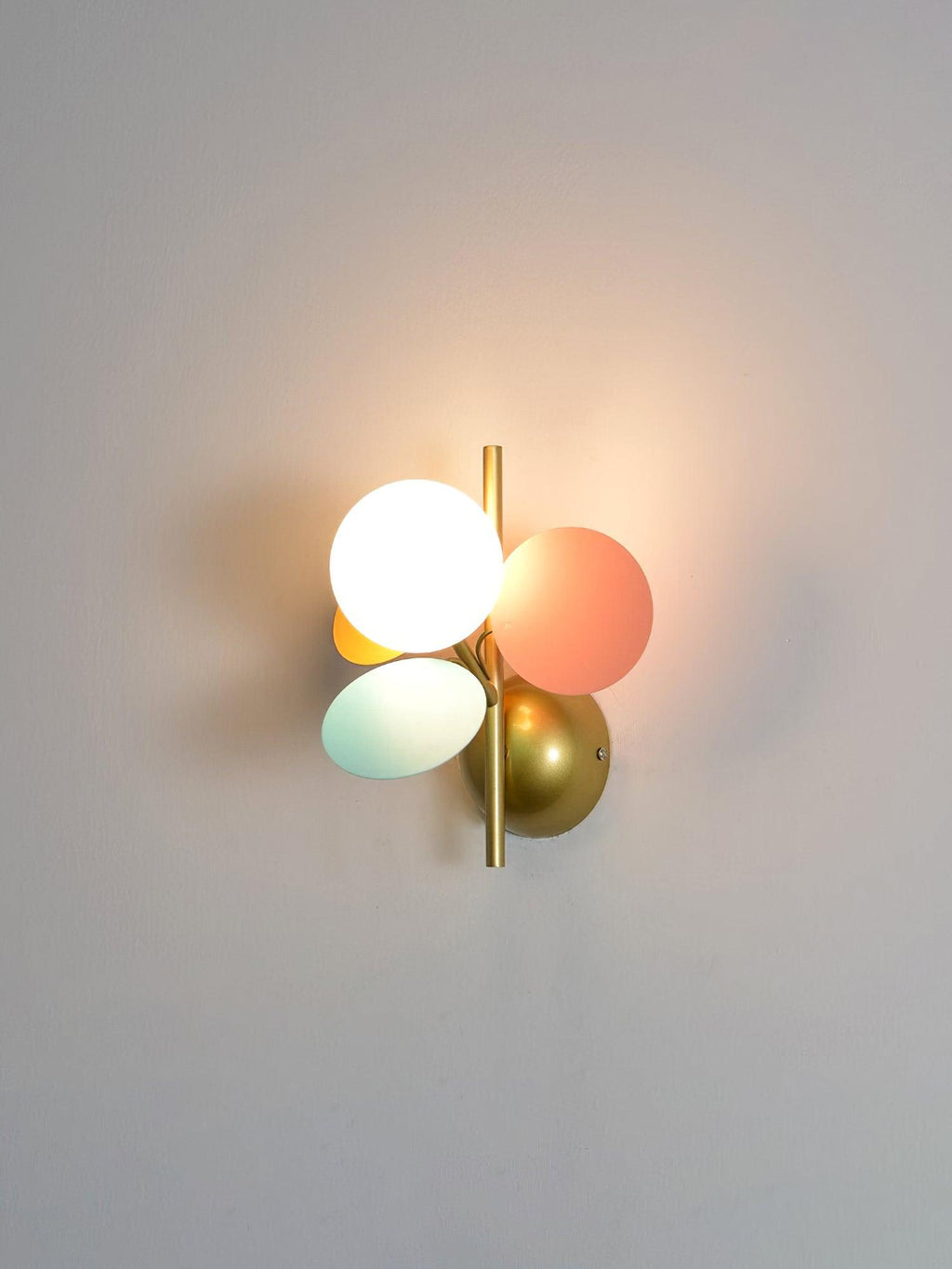 Lampada da parete rotonda dal design a macaron