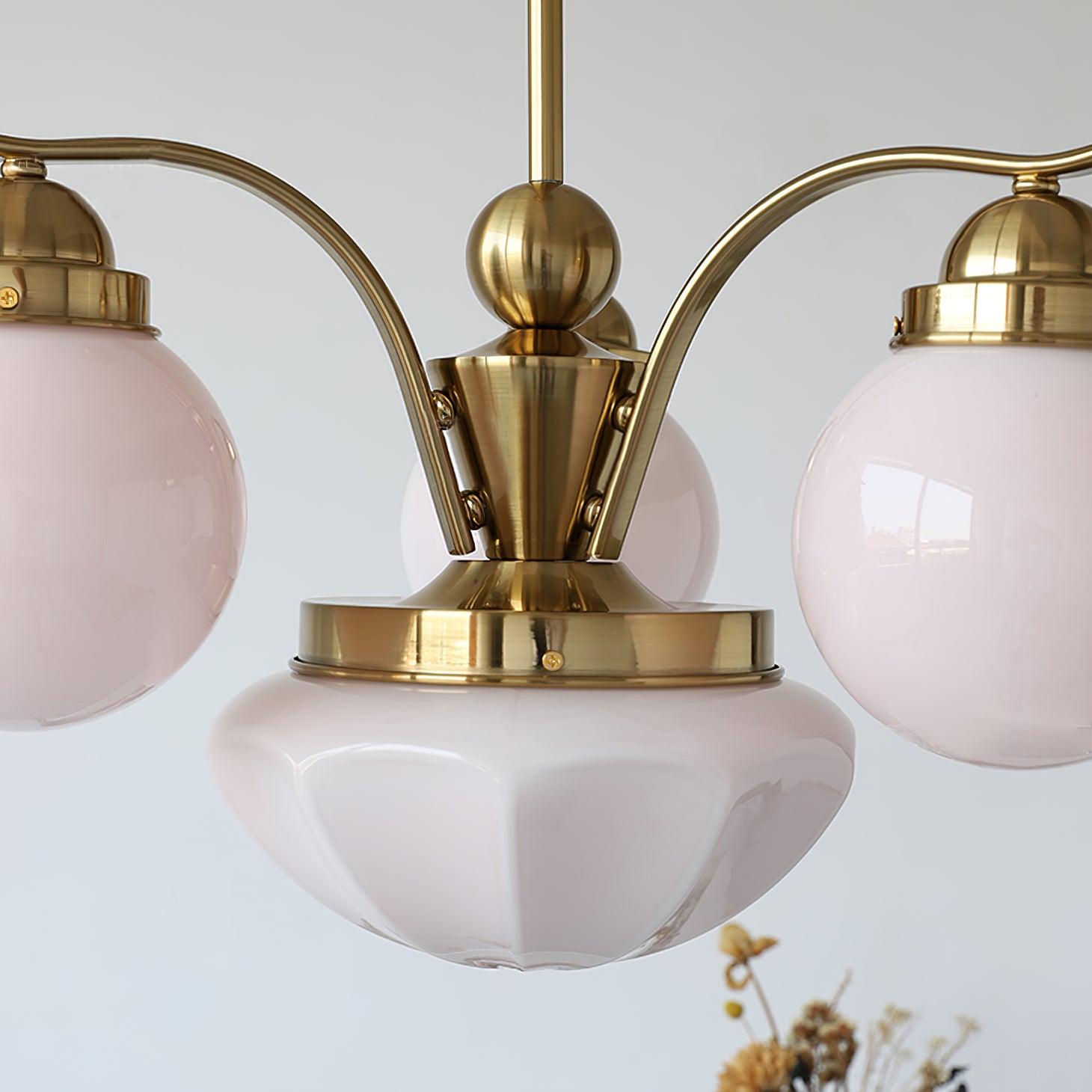 Lustr Ryttenberg — design s bílými skleněnými koulemi, chromové provedení