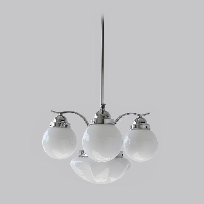 Lustr Ryttenberg — design s bílými skleněnými koulemi, chromové provedení