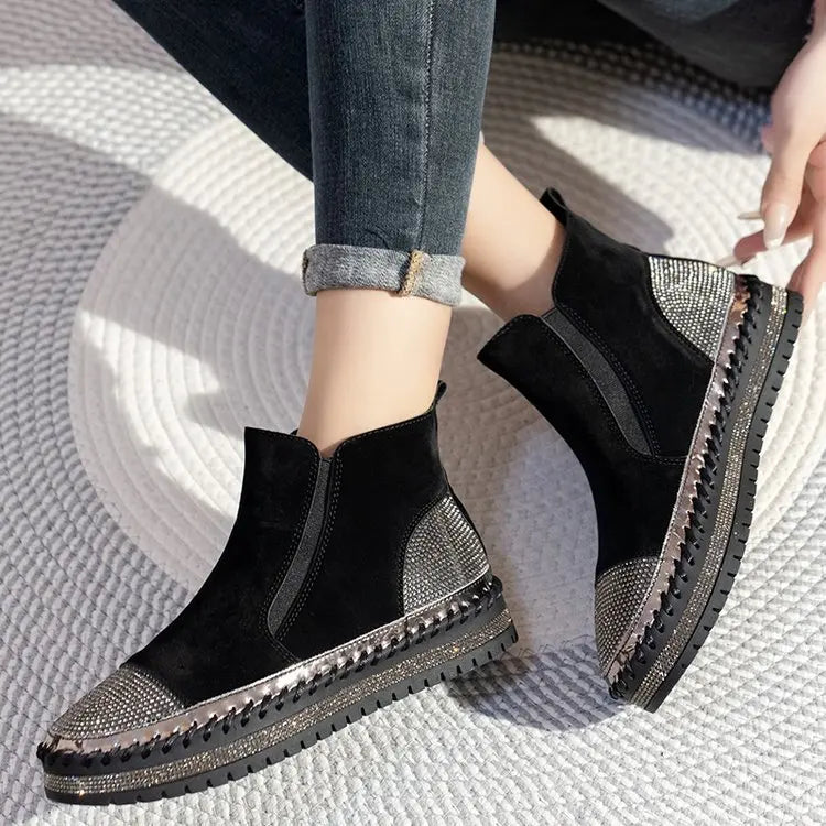 Elegante Chelsea-Plateaustiefel aus Wildleder