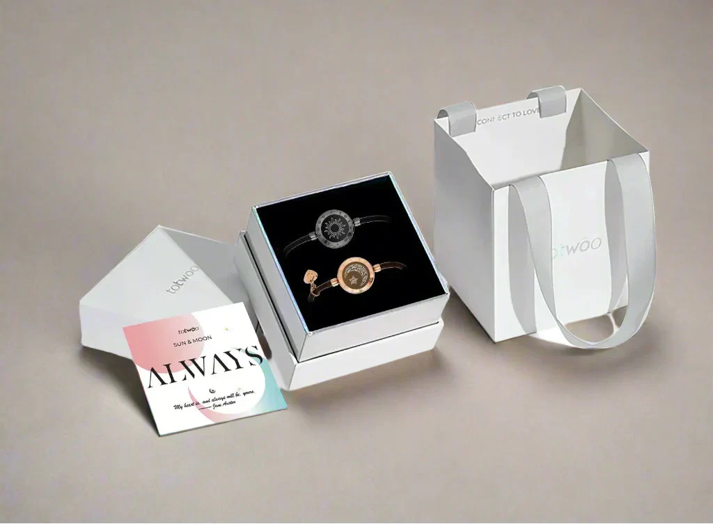 Nap és Hold totwoo Szeretet Karkötők, Hosszú Távú Kapcsolat Érintés Világító és Vibráló Karkötők Pároknak, Ajándékok