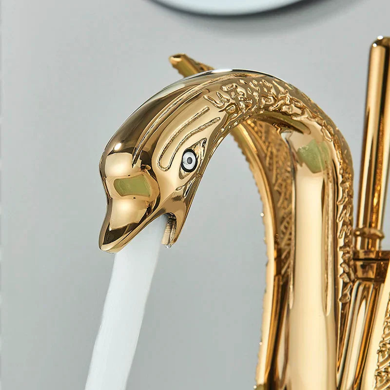 AuroraLuxHome Rubinetto per Lavabo con Maniglia Singola Swan Dorato