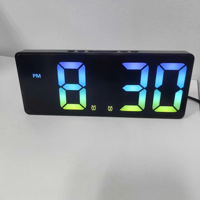VoiceSnooze – Reloj despertador LED con control por voz y modo noche silenciosa