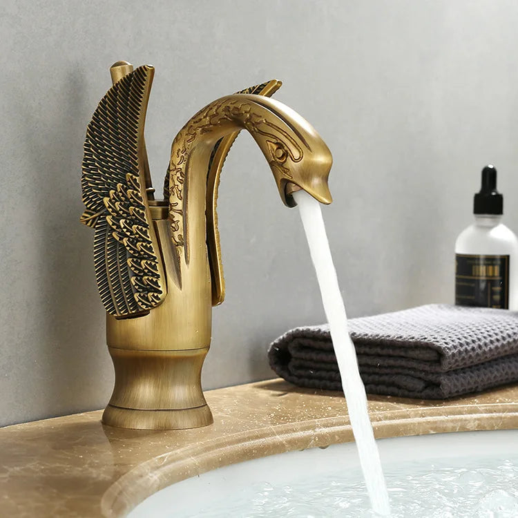 AuroraLuxHome Rubinetto per Lavabo con Maniglia Singola Swan Dorato