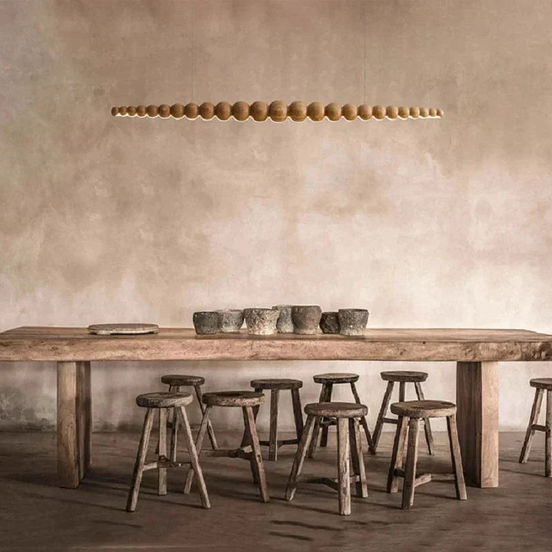 Lustre en perles de bois