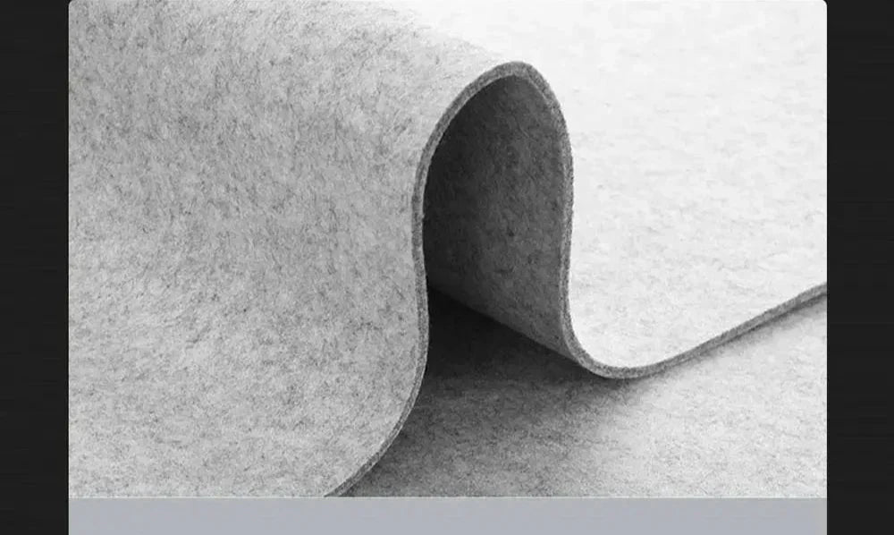 Marcus Herní Doplňky Plstěná Podložka pod Myš – Velká Protiskluzová Podložka na Stůl a Ochrana Klávesnice