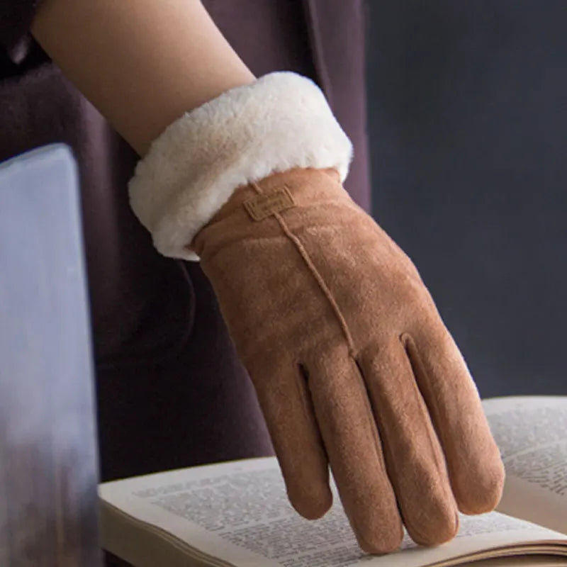 قفازات شتوية كلاسيكية من الصوف
