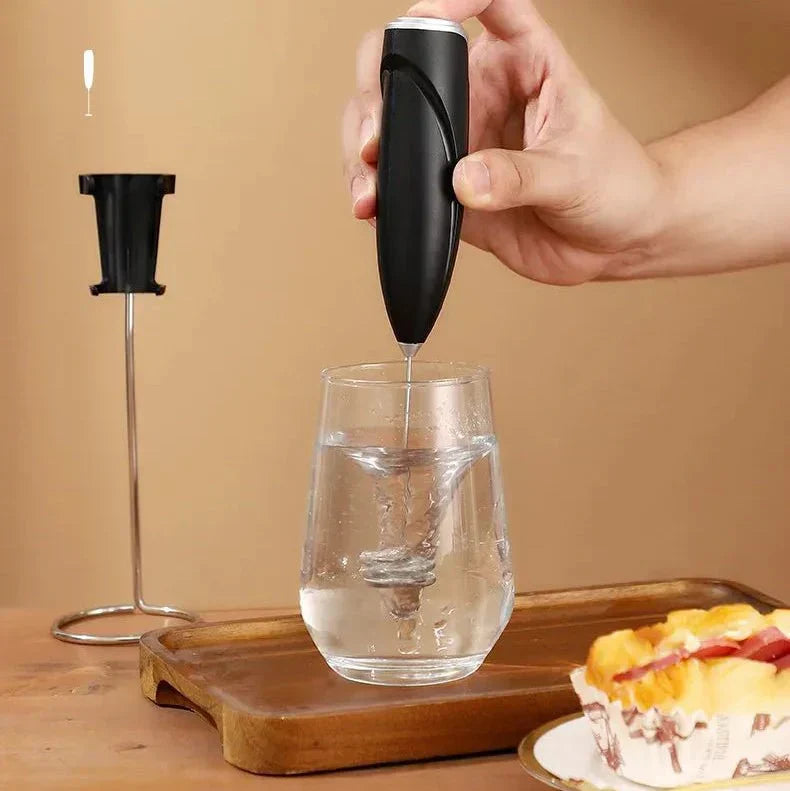 NovaWhisk elektromos tejhabosító és tojásverő gyors, krémes habhoz, kávérajongóknak