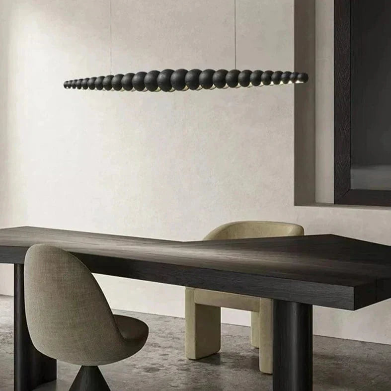 Lustre en perles de bois