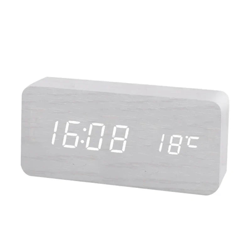 EcoTime – Reloj Despertador de Madera con Pantalla de Temperatura LED