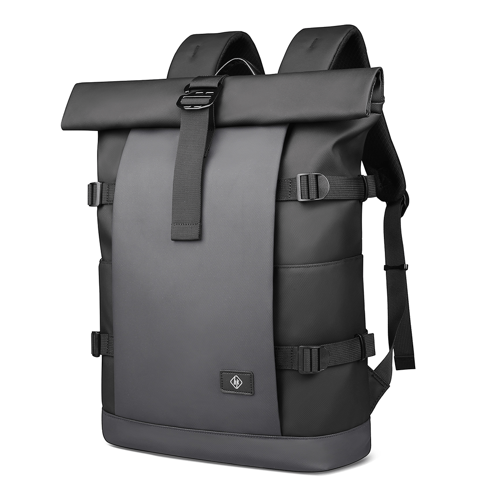 Mochila versátil y expandible TrailFlex con compartimento para portátil para aventureros