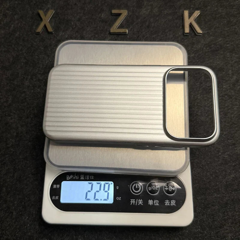 Magnetické pouzdro Titanium Style s ochranou proti otiskům prstů