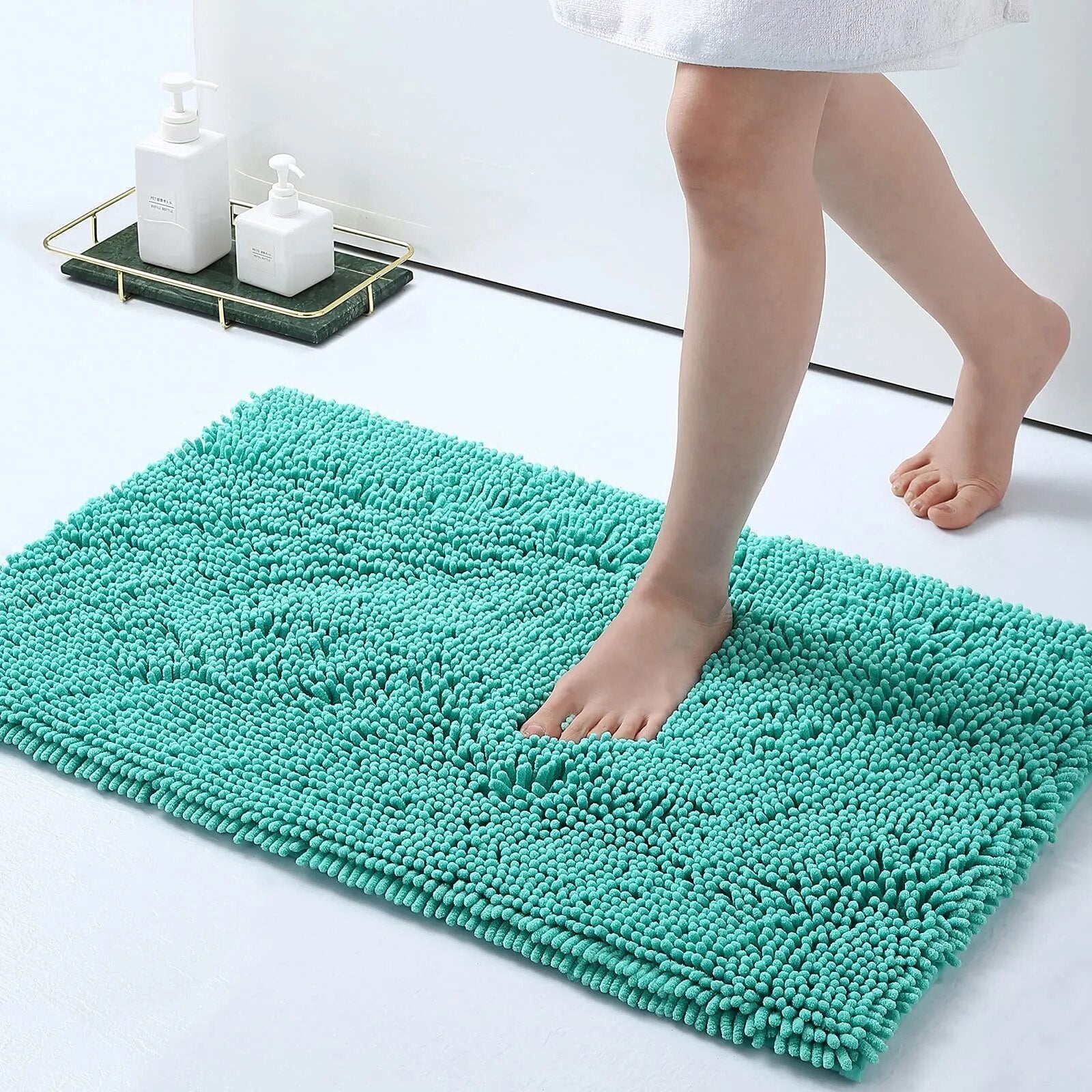Thick Non-Slip Bath Mat – Soft, Absorbent Bathroom Rug for Safety and Comfort