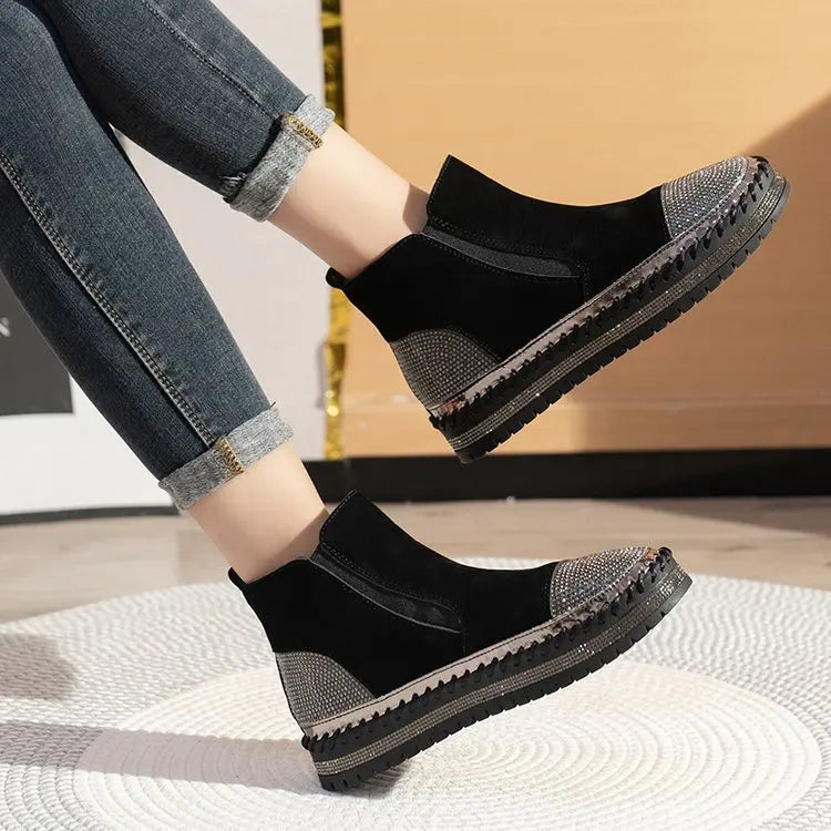 Elegante Chelsea-Plateaustiefel aus Wildleder