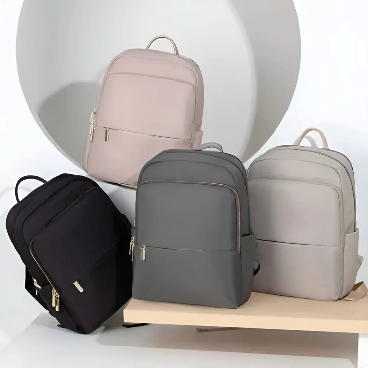 Mochila impermeável Astra para mulher, com organização inteligente para trabalho e viagens