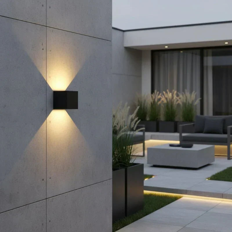 مصباح حائط LED من لوما غارد، من الألومنيوم ومقاوم للماء بمعيار IP65، للاستخدام الداخلي والخارجي
