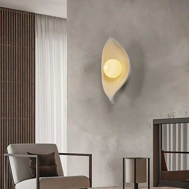 FeuilleDorée - Złota Lampa Ścienna z Listkami LED