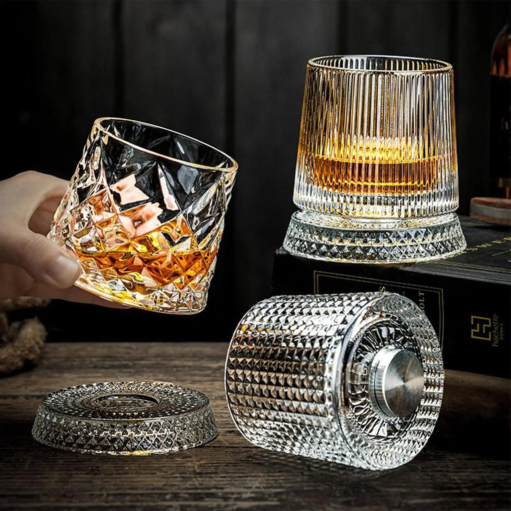 Zestaw obrotowych szklanek do whisky do zabawy i rozmów