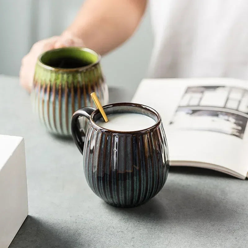 Tasse à café en céramique avec glaçure dégradée japonaise – Design élégant style rétro pour la maison et le bureau