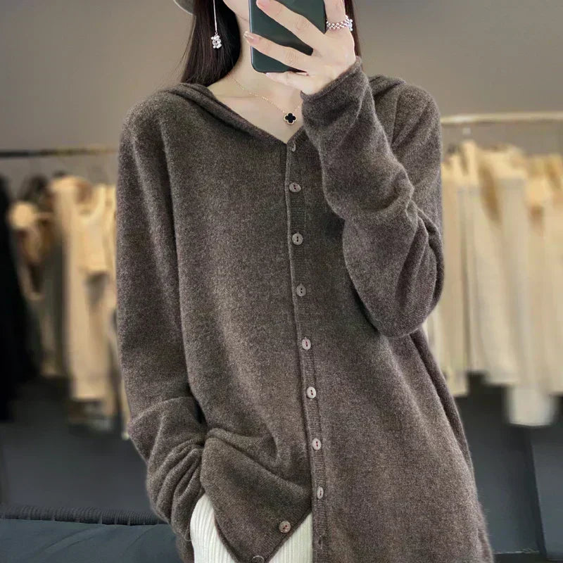 Cardigan Aurelin in lana merino extrafine per vestirsi a strati in inverno