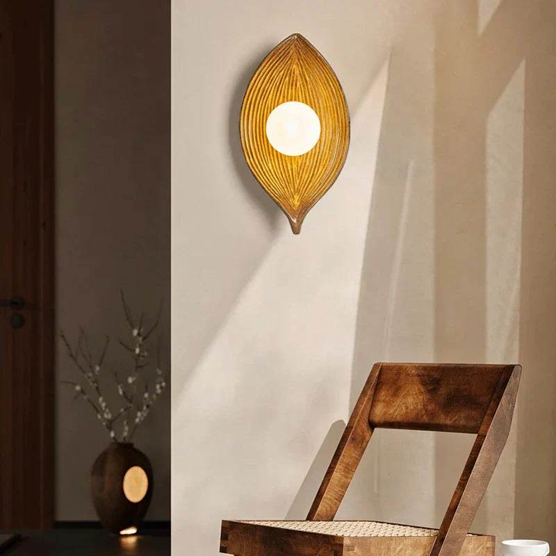 FeuilleDorée - Złota Lampa Ścienna z Listkami LED