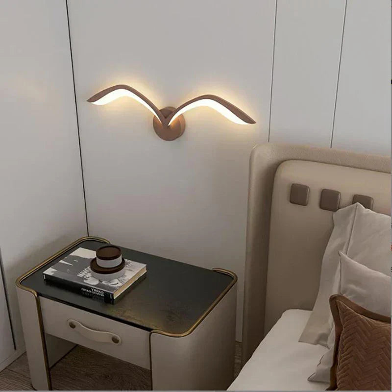 Zidna lampa s galebom