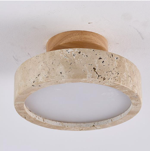 Kulaté travertinové stropní svítidlo - minimalistický a hřejivý design