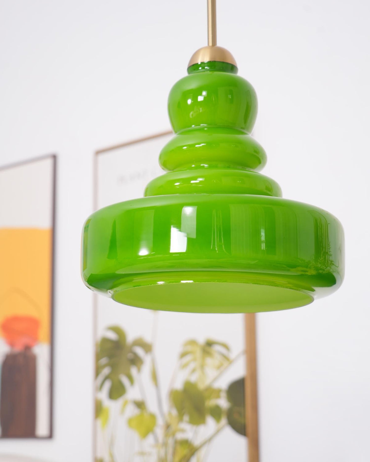 Lampada a sospensione in vetro stile schoolhouse — Illuminazione moderna classica