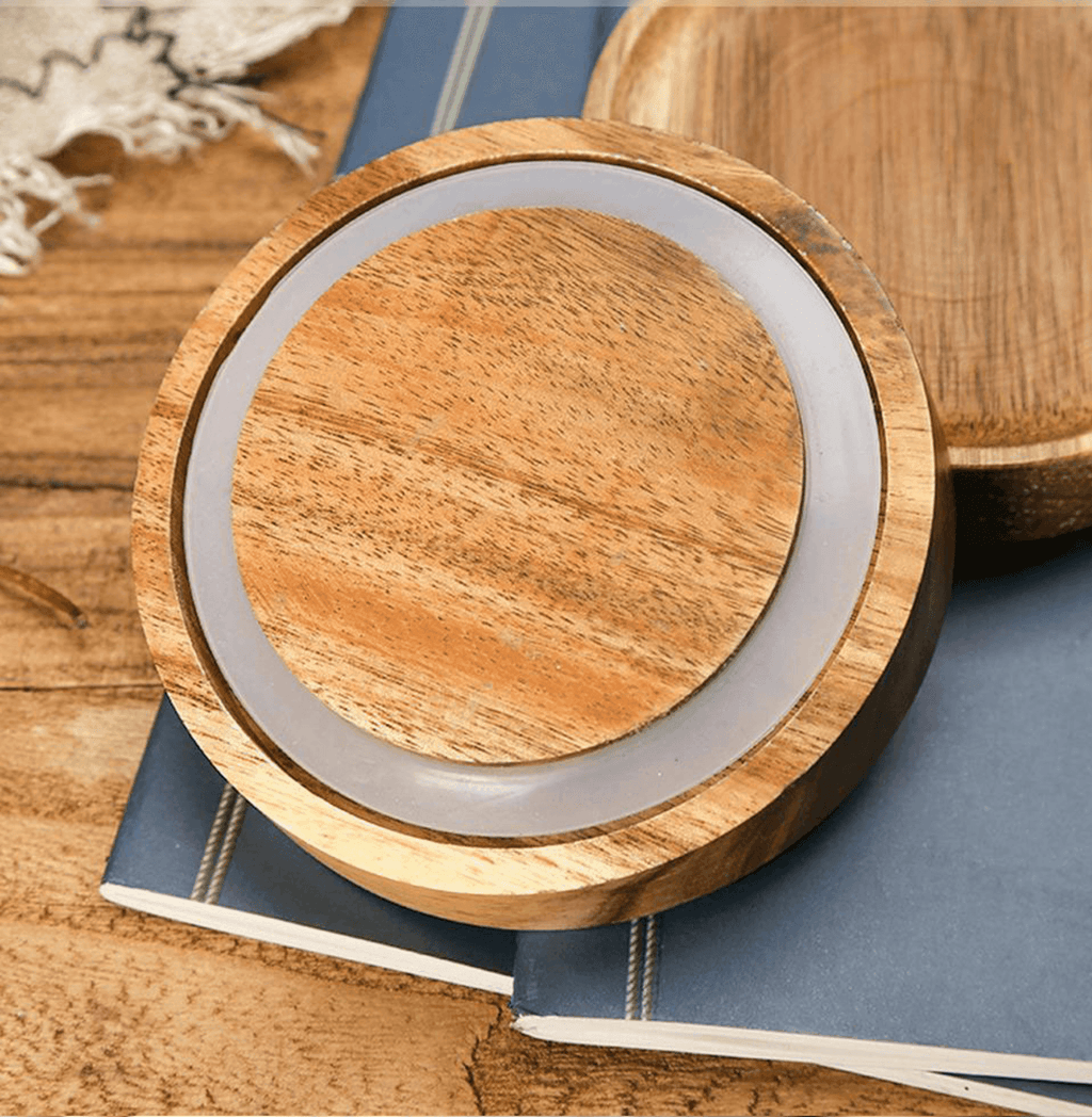 Akácia és üveg tárolóedények